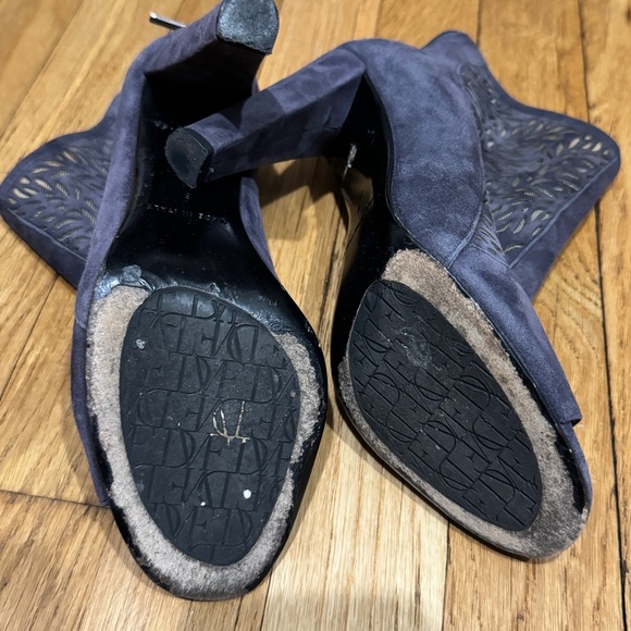DVF Angel Laser Cut Open Toe Booties Size 6 in Purple Suede - Picture 7 of 7